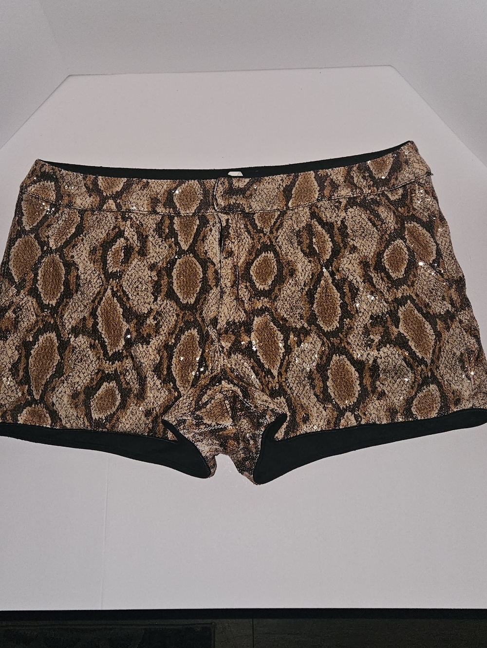 Nikibiki Brown Snake Print Women’s Shorts